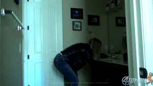 www.4tomiko.com - TWO BURGLAR MEALS thumbnail