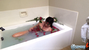 www.4tomiko.com - WONDER TOMI BOUND IN BATH thumbnail